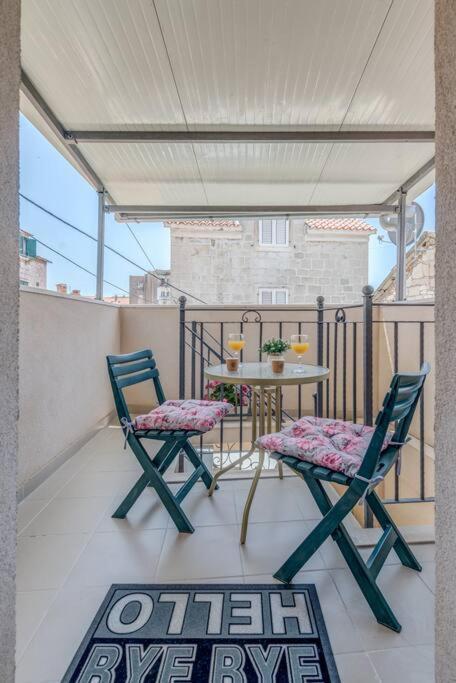 Diva 2,stylish Old Town Near Apartment Split